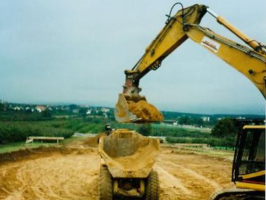 Foto landwirtschaftliche Maschinenhalle